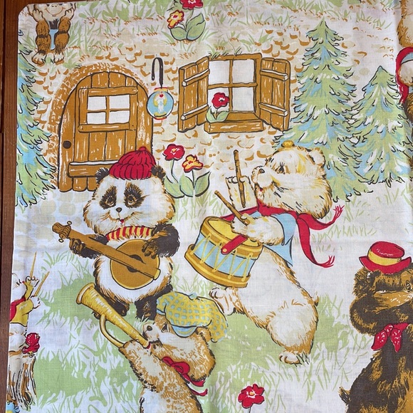Vintage Critter Sitters pillow case, 1983, bears and monkeys - Picture 3 of 8